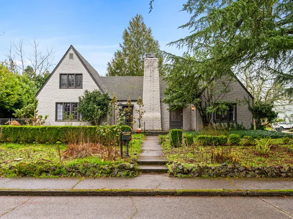 556 23rd St NE, Salem, OR 97301