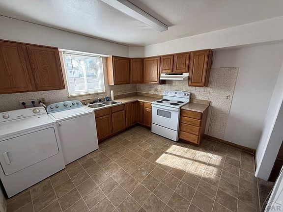 5th image of 3507 Wedgewood Dr