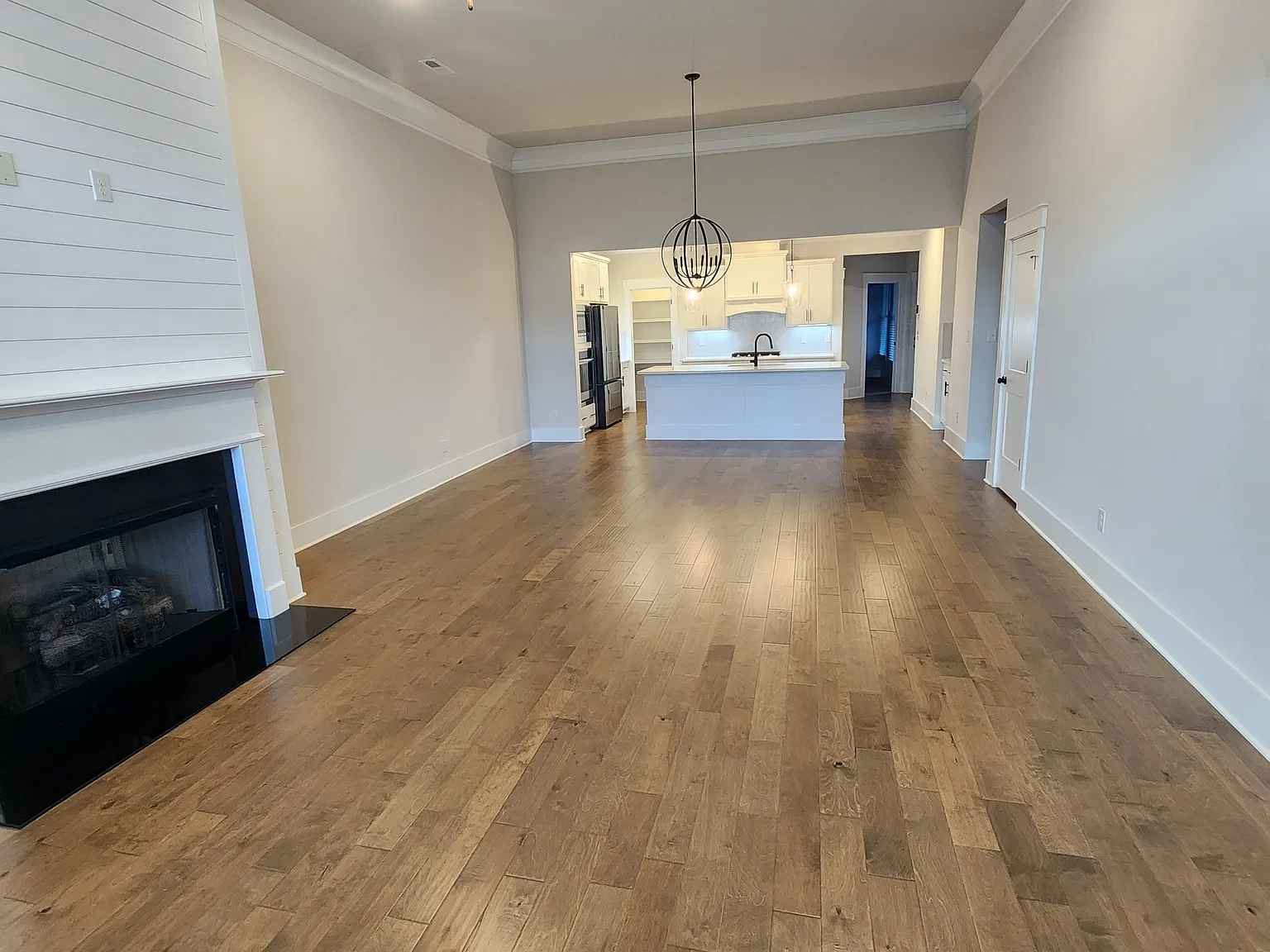 3 bed, 2.0 bath, 1790 sqft, $2,275 — Photo 4