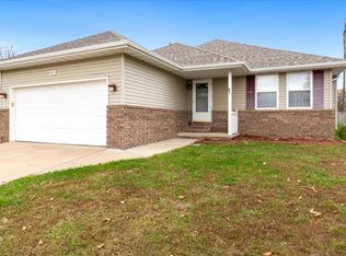 1151 S Mahogany Rd, Nixa, MO 65714