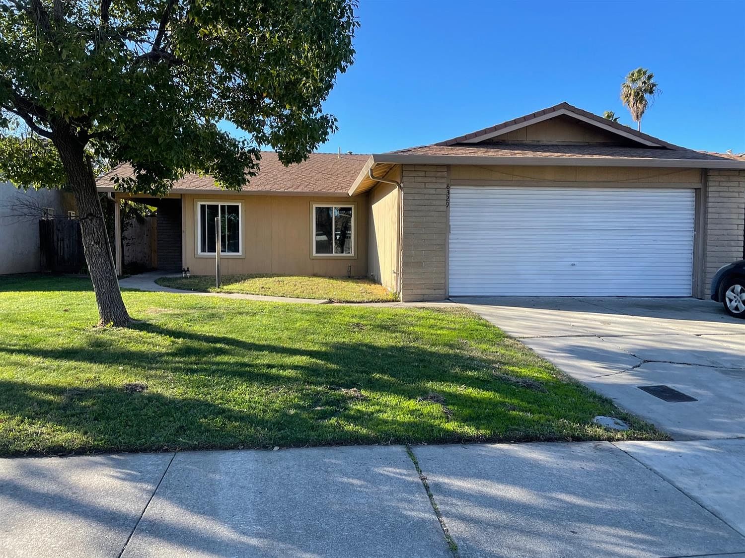 8329 Neubourg Dr Stockton Ca 95210 Zillow