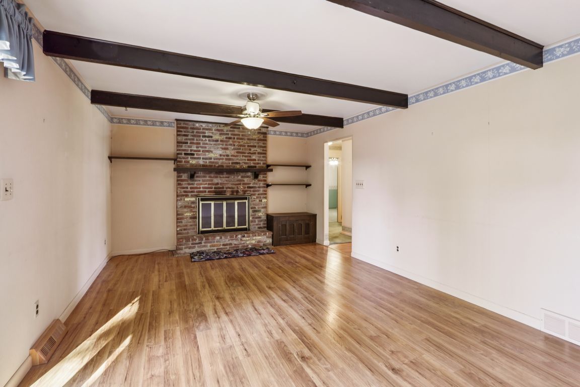 1562 Mosswood Dr, Vineland, NJ 08360 | Zillow