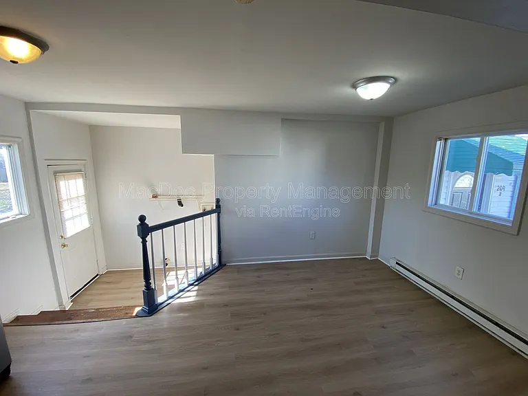 209 Hamilton St #B — Photo 7
