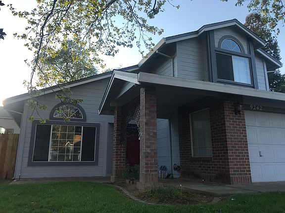 Beautifully maintained two storey home with 4 bedrooms and 3 full bathrooms in the fabulous Fallbrook neighborhood!