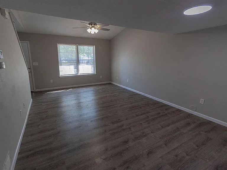 5309 Currituck Ln — Photo 6