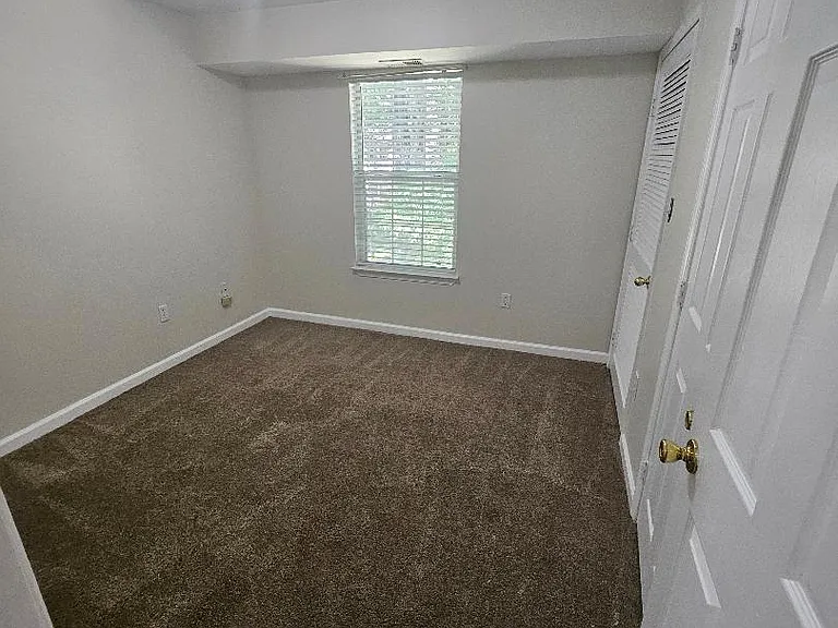 9811 Lake Pointe Ct #203 — Photo 19