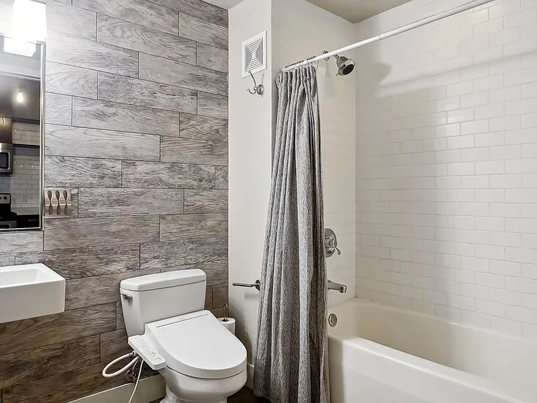 718 Washington Ave N #514 — Photo 15