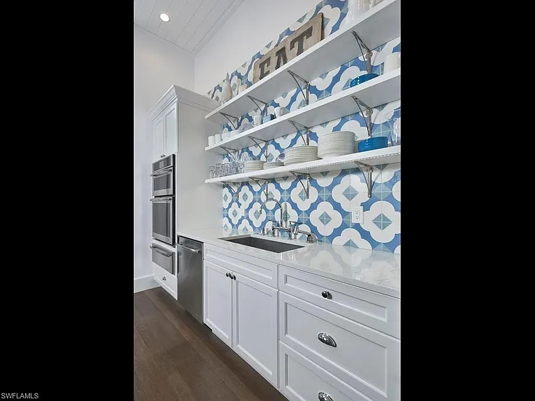 430 10th Ave S #305 — Photo 9