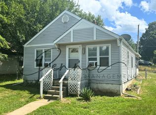 1327 W 24th St S, Independence, MO 64052