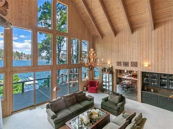 27990 Peninsula Dr N, Lake Arrowhead, CA 92352