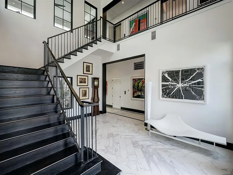 2521 Westgate Dr — Photo 42