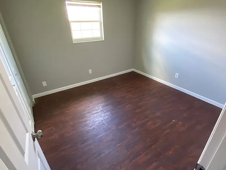 2219 Jonathan Dr NW #C — Photo 8