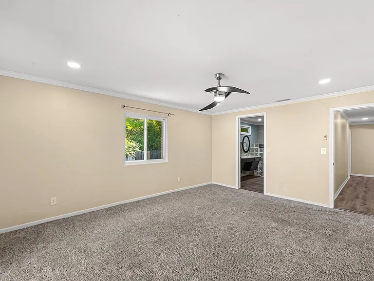 327 Shasta St — Photo 29