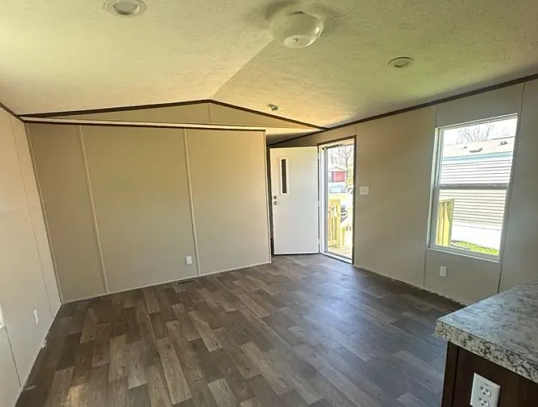 1760 Saginaw Bay Estates Dr — Photo 4