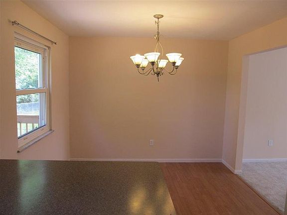 5th image of 300 Lycoming St