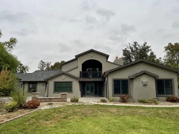 408 W 2nd St, Ellinwood, KS 67526