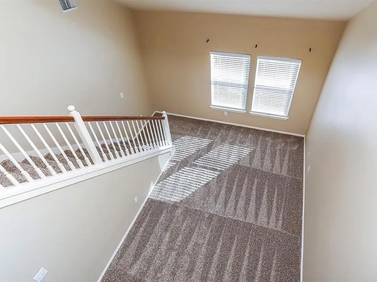 730 Redwing Place Dr — Photo 12