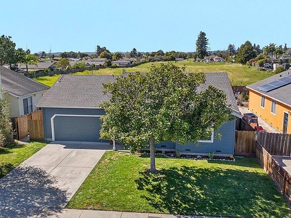 2nd image of 120 Onyx Dr