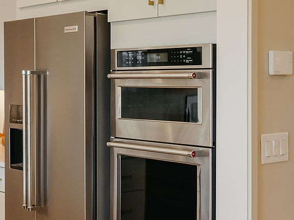 5th image of 336 S 440 E