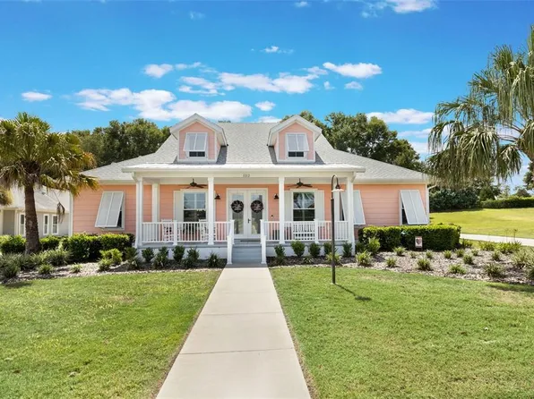 1112 Sugar Loaf Key Loop, Lady Lake, FL 32159