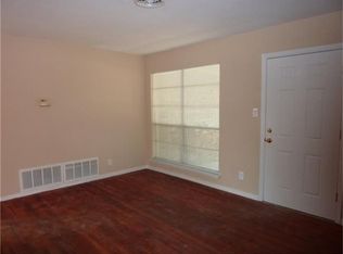 8651 Greiner Dr, Houston, TX 77080