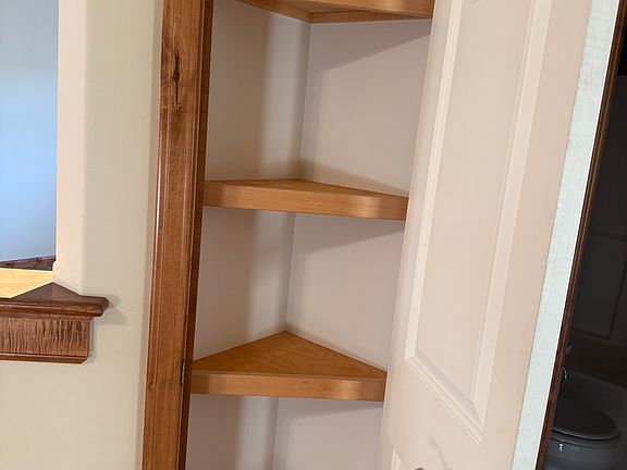 5th image of 8333 Edinboro Rd #6