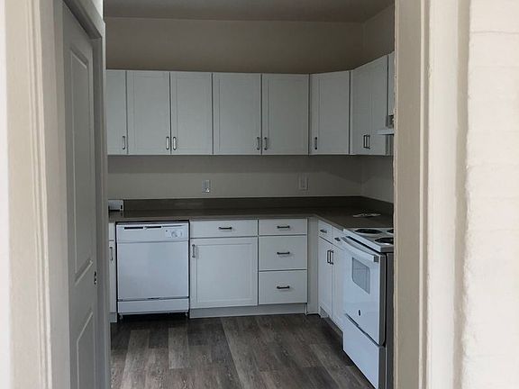 4th image of 705 13th Ave APT 1