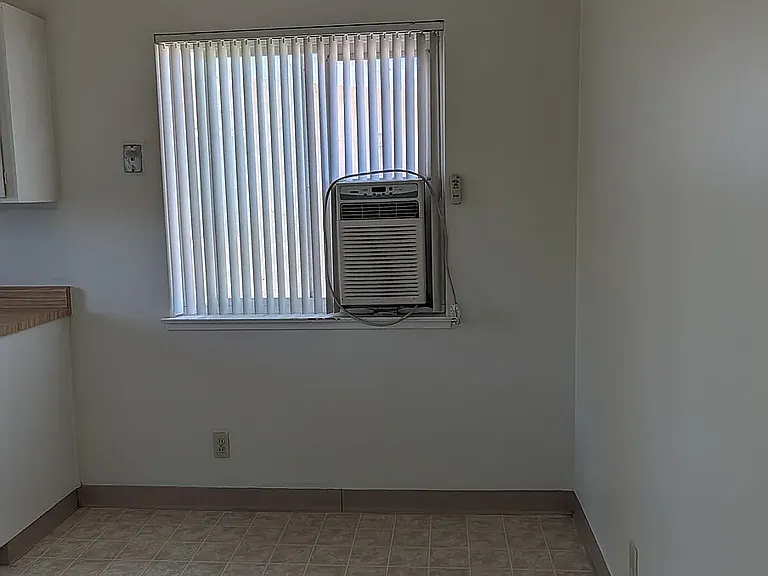 2294 Ellena Dr #4 — Photo 8