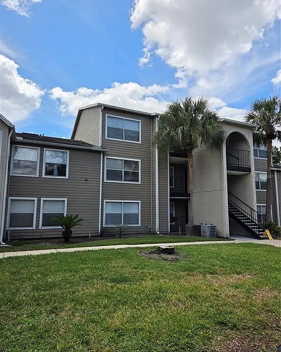 4704 Walden Cir #32