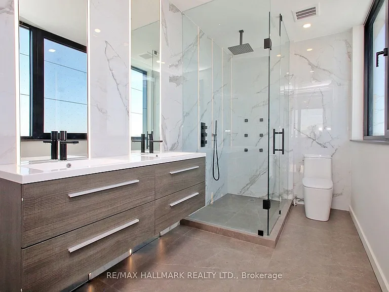 2 Owen Dr — Photo 20