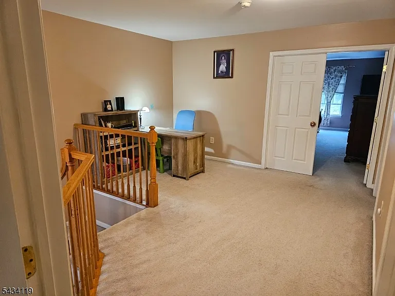 60 Jackson Ave — Photo 12