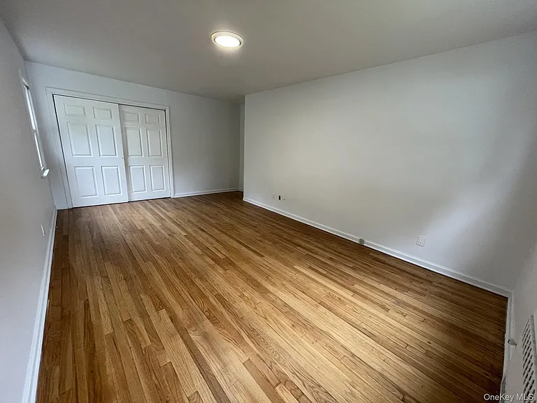 248 Denton Ave #1 — Photo 7