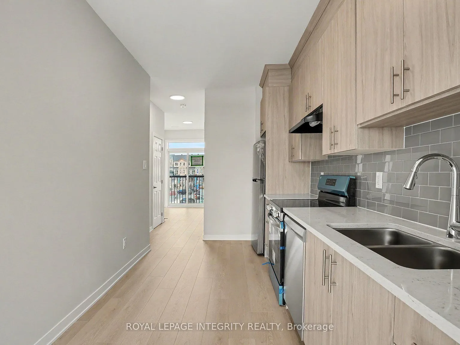 2 bed, $2,100 — Photo 3