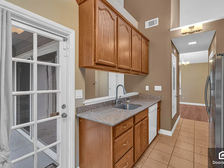 1714 Somerset Pl — Photo 15