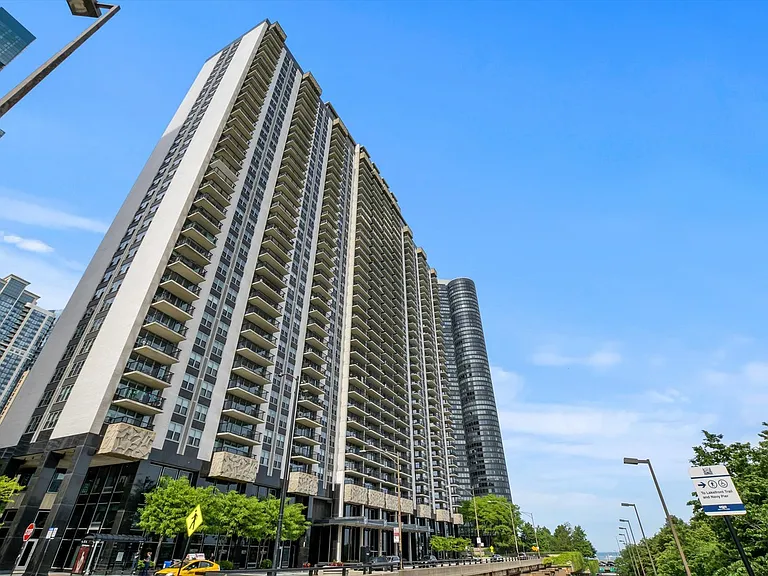 400 E Randolph St #2604 — Photo 1