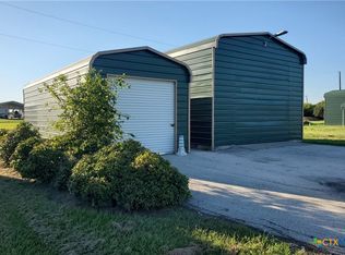 306 N 13th St, Seadrift, TX 77983