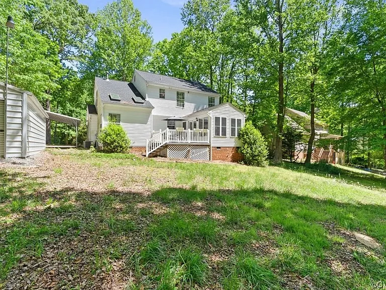 3355 Holly Woods Ct — Photo 2