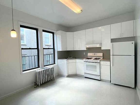 3rd image of 315 8th Ave APT 16
