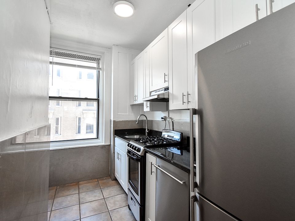 1st image of 91-93 Westland Ave #420