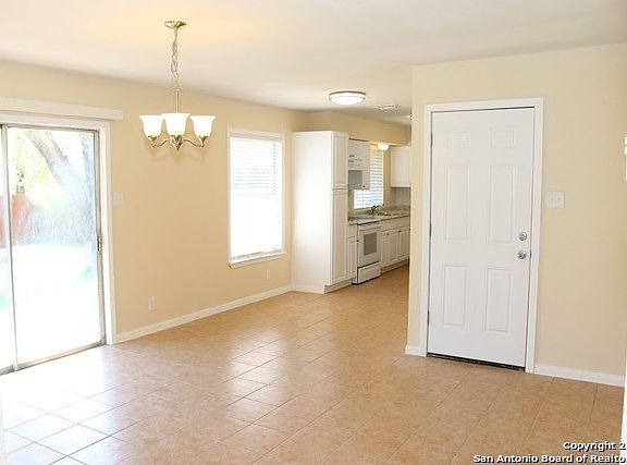 2nd image of 4314 Bayliss St