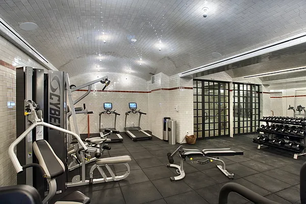 Rented by NB New York Properties | media 27