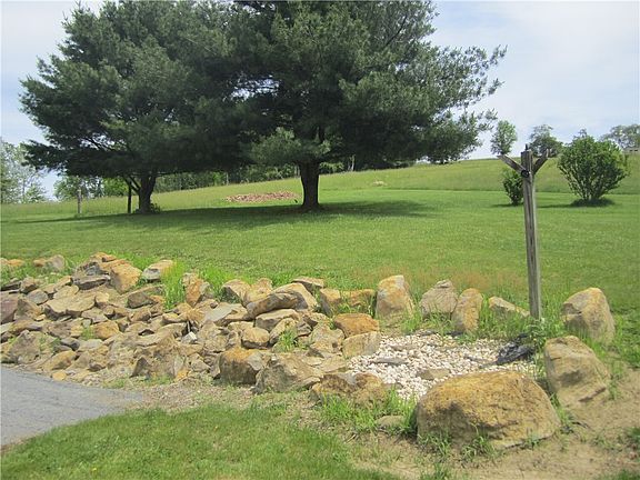 3rd image of 141 Woodies Rd