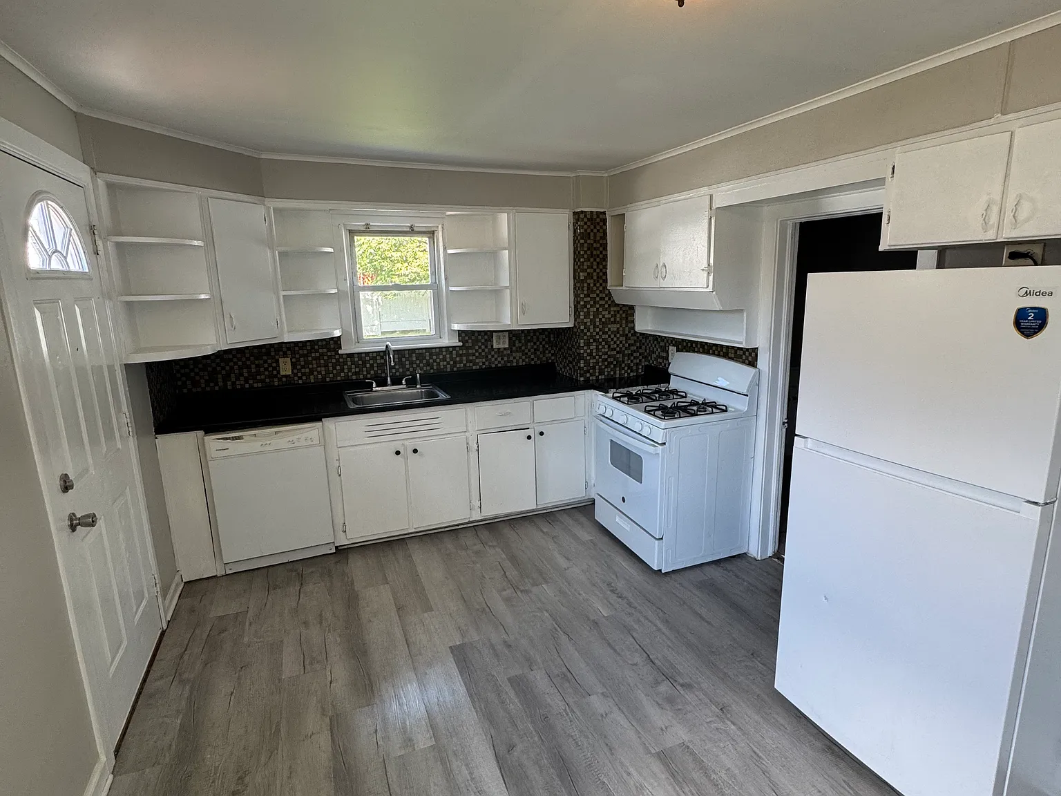 3 bed, 1524 sqft, $1,500 — Photo 4