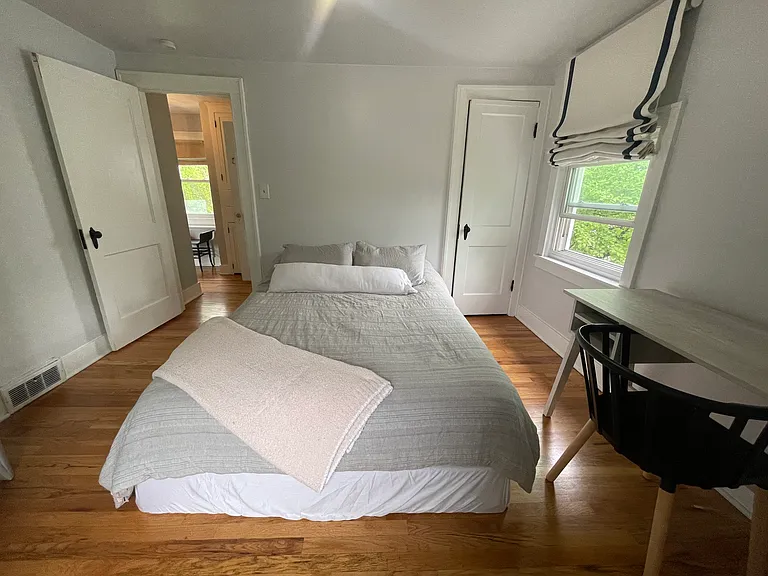 2528 Jefferson Ave — Photo 17