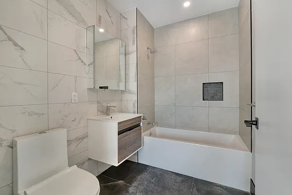 Rented by EXR | media 8