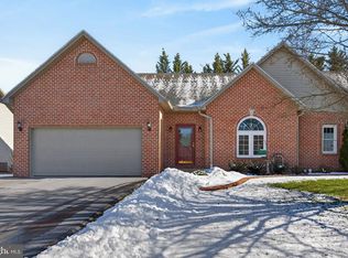 24 Hickory St, Palmyra, PA 17078