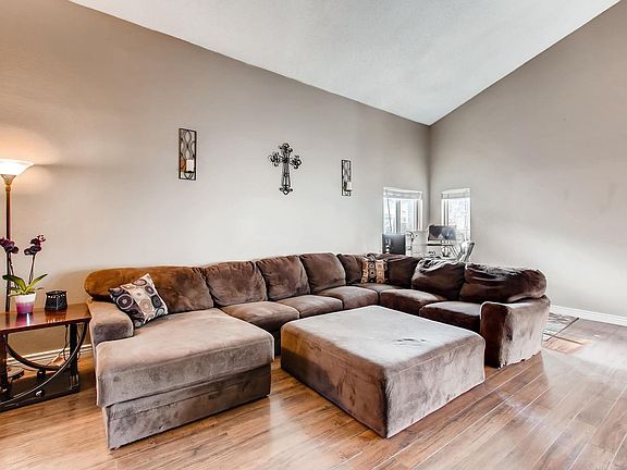 4th image of 11251 Fairfax Ct