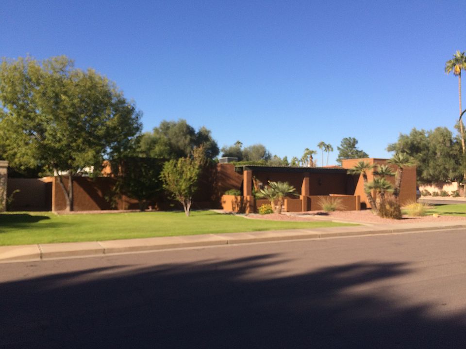 1st image of 2064 E Loma Vista Dr
