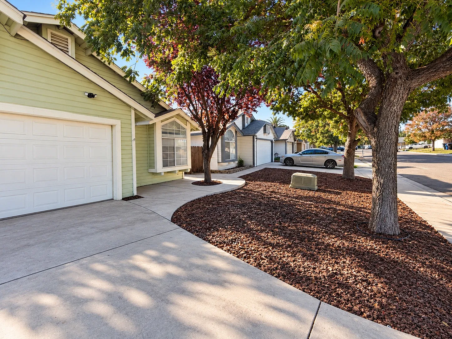 3 bed, 1252 sqft, $2,500 — Photo 1