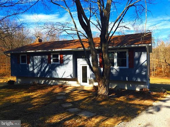 2nd image of 119 Calvin Unger Ln